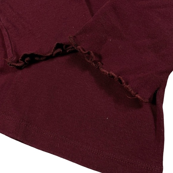 Ellemeno size Small maroon shirt, 3/4 sleeve, ruffle hem, Vneck, Y2K vintage EUC - Picture 4 of 9